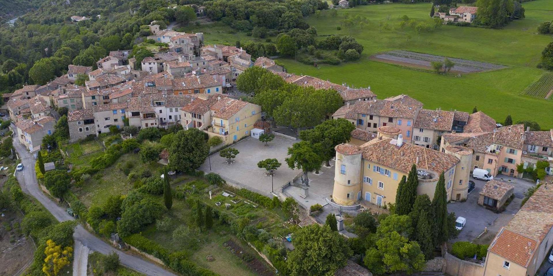 Au Coeur Du Village Provencal Tourtour Luaran gambar